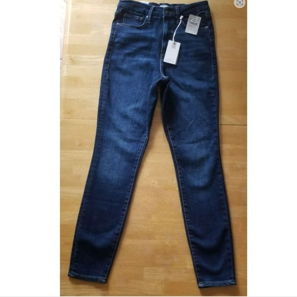 Good American Good Waist Chewed Back Pockets Jeans - Picture 2 of 16